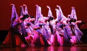 舞蹈群舞成人道具视频,成人舞蹈视频赏析