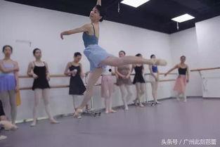 成人芭蕾课程视频教学,从基础动作到优雅舞步的进阶之旅  第2张